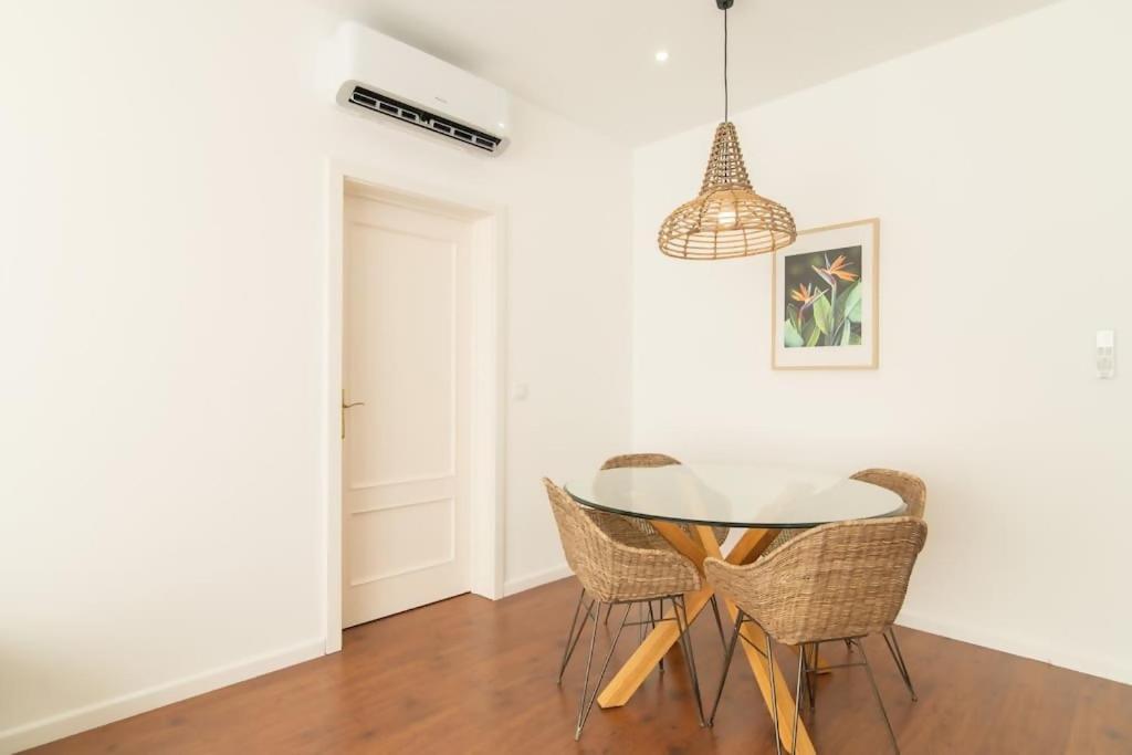 Cozy Sea View Apartment Near City & Airport Ponta Delgada  Exterior photo